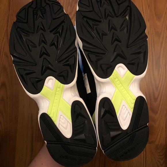 Adidas Yung-1 “Black Hi-Res Yellow” - Picture 4 of 7